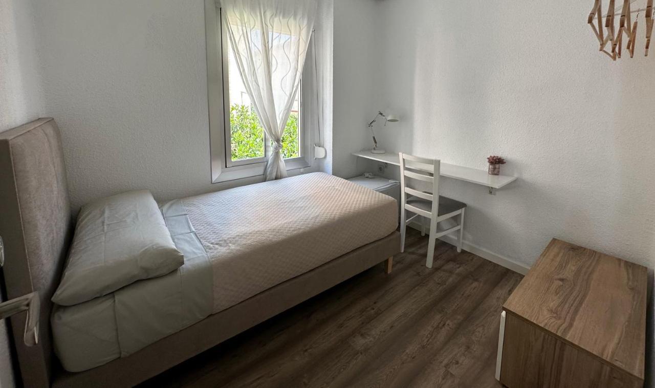Slow Room Valencia Luaran gambar